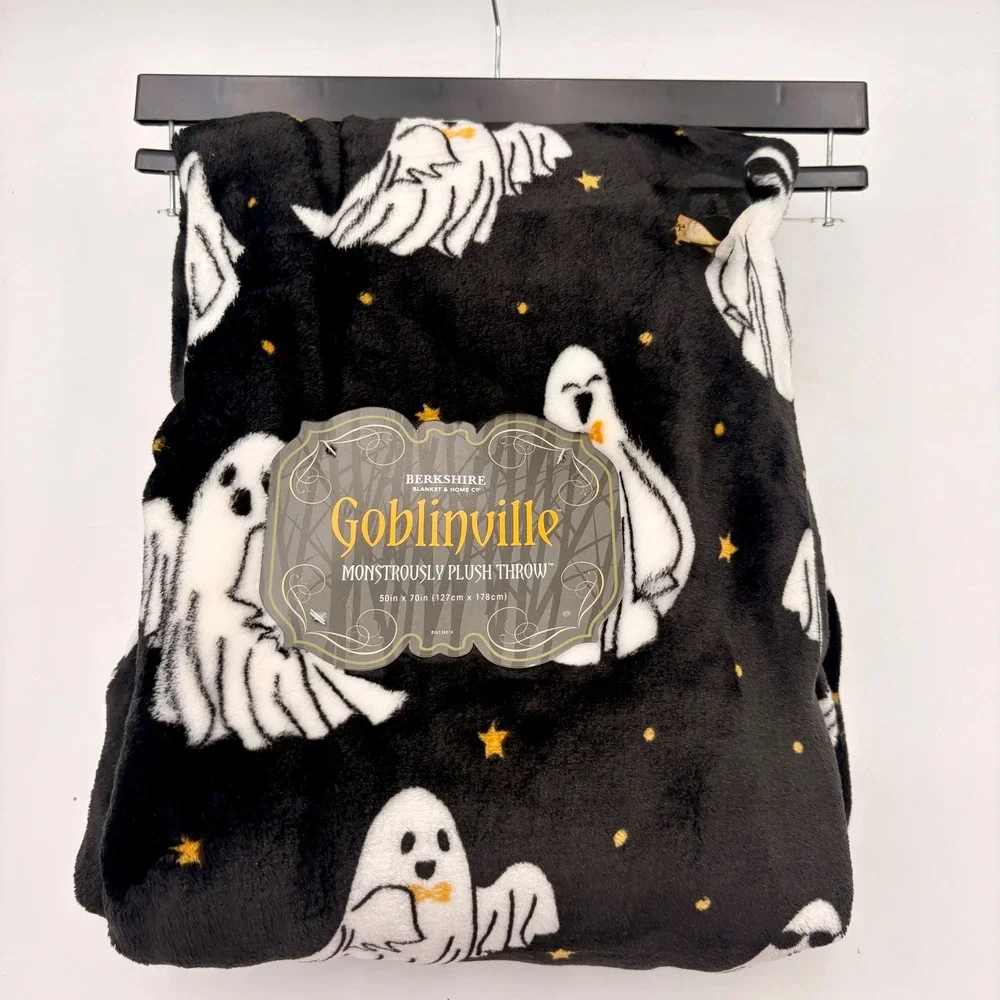 Berkshire Blanket‎ Goblinville Ghost Plush Throw Halloween Black White 50x70 NEW